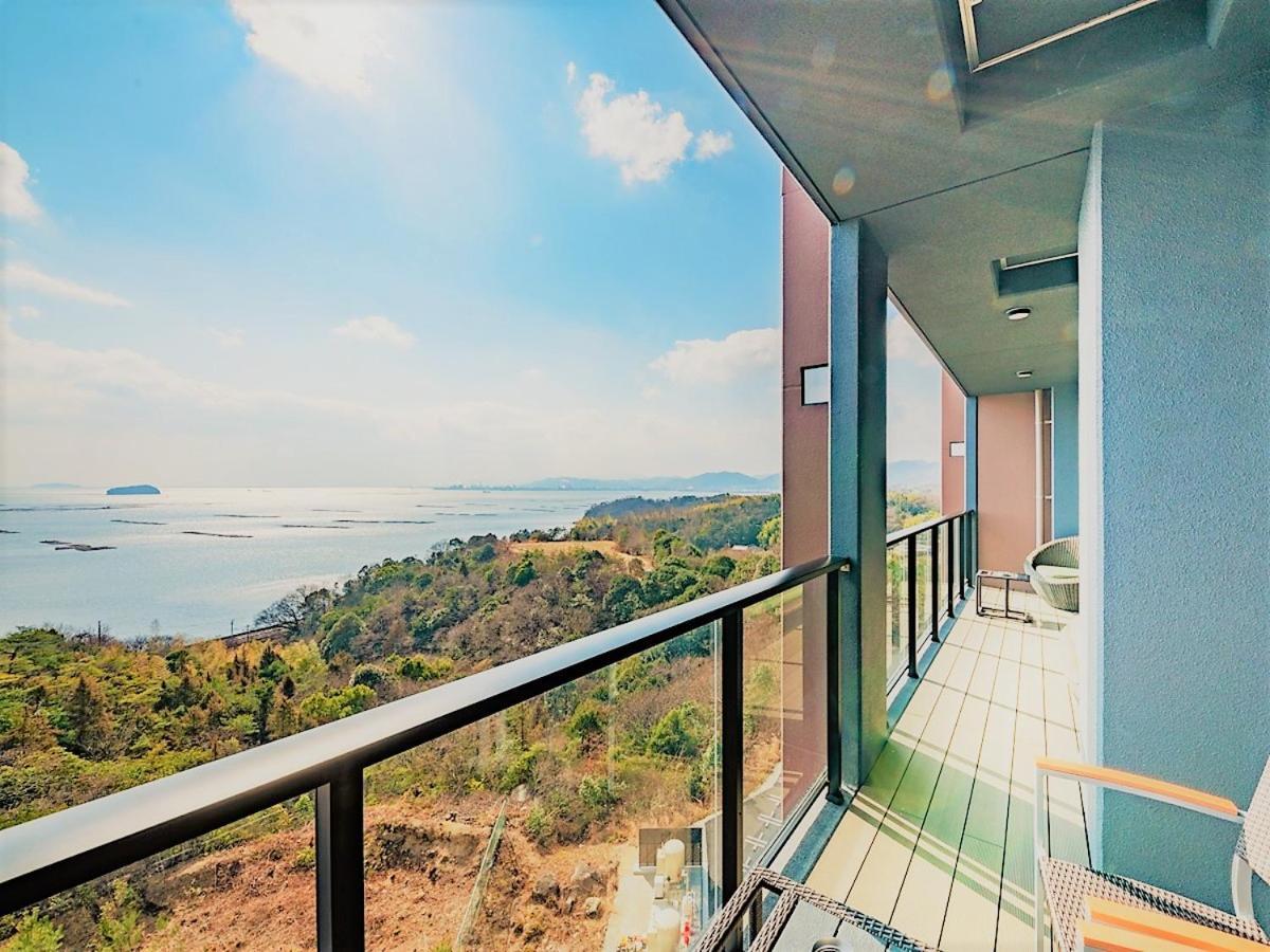 Livemax Resort Miyahama Ocean View Hatsukaichi Exterior photo